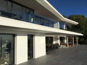 fabrication de menuiseries aluminium Var pour villa d'architecte